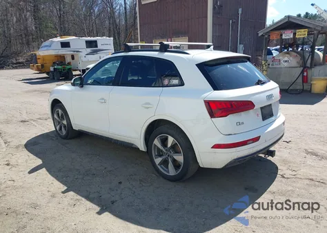 2020 Audi Q5 Premium 45 Tfsi Quattro S Tronic z USA, uszkodzony, nr VIN WA1ANAFY7L2111477
